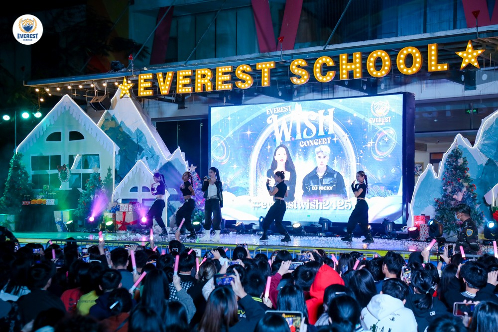 Everest School